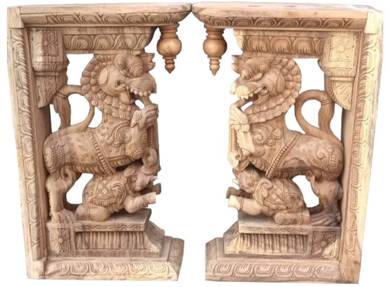 Coloring Kanchipurams - Yazhi