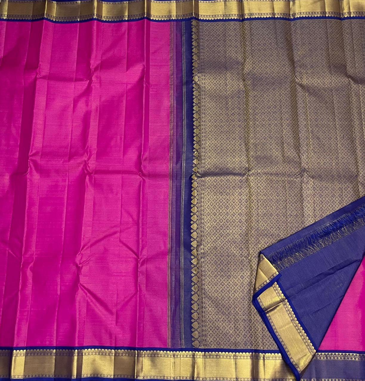 Detail of Vairaoosi weave structure in pink Kanchipuram silk saree