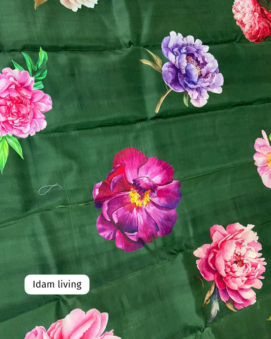 Peonies in Pachai – Forest Green Pure silk printed  Kanchipuram 🌿🌸
Oversized Peony Florals in Pink, Magenta & Lilac 🌸
Antique-Gold Zari Borders | Coral Contrast Blouse 🧵
Silk Mark Certi ✅ | Fall & Pico Done ✅
Free Shipping within USA 🚚 | 2  weeks