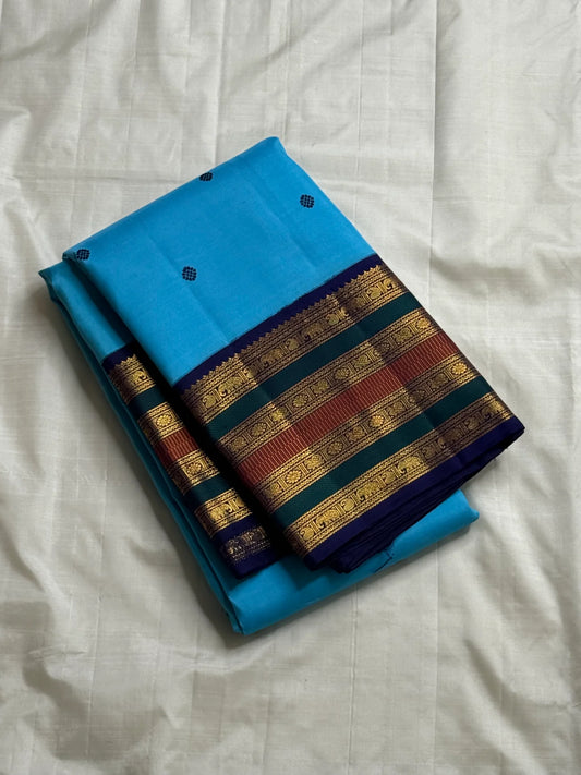 Sapphire Silk Thread Butta — Pure Silk Kanchipuram Saree
Aqua Blue Body with Navy Buttas & Dual Zari Borders ✨
Retta-Pettu Navy Pallu with Temple Edging 🪔
Silk Mark Certified ✅ | Free USA Shipping 🇺🇸 | Ships in Two Weeks