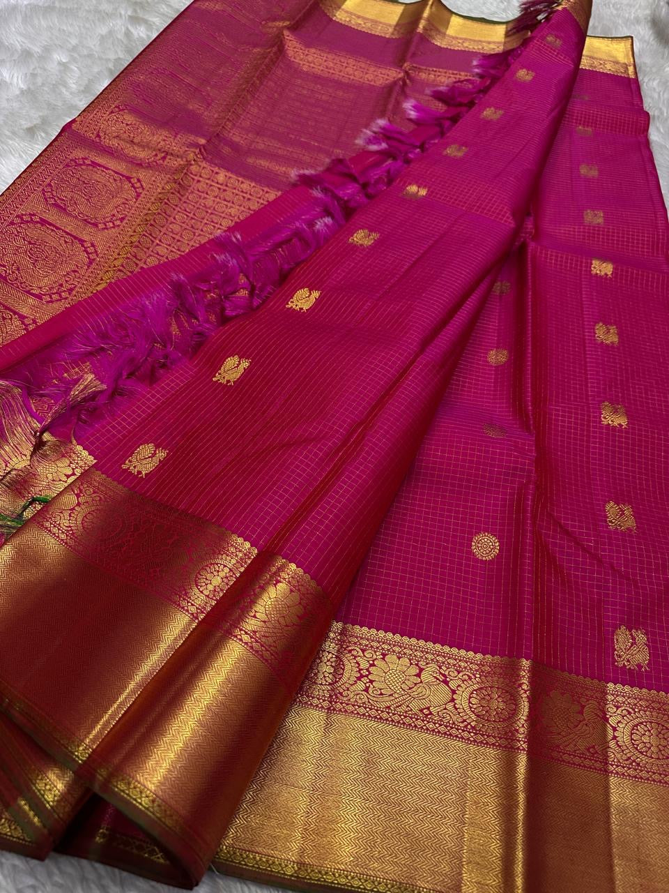 Raja Rangu Kattam: shot color  Rani Pink Pure Silk Kanchipuram with Gold Zari Checks and Temple Border
Silk Mark Certified for Quality Assurance, Enjoy Free Shipping within USA.
Ready to Ship in 1 Week