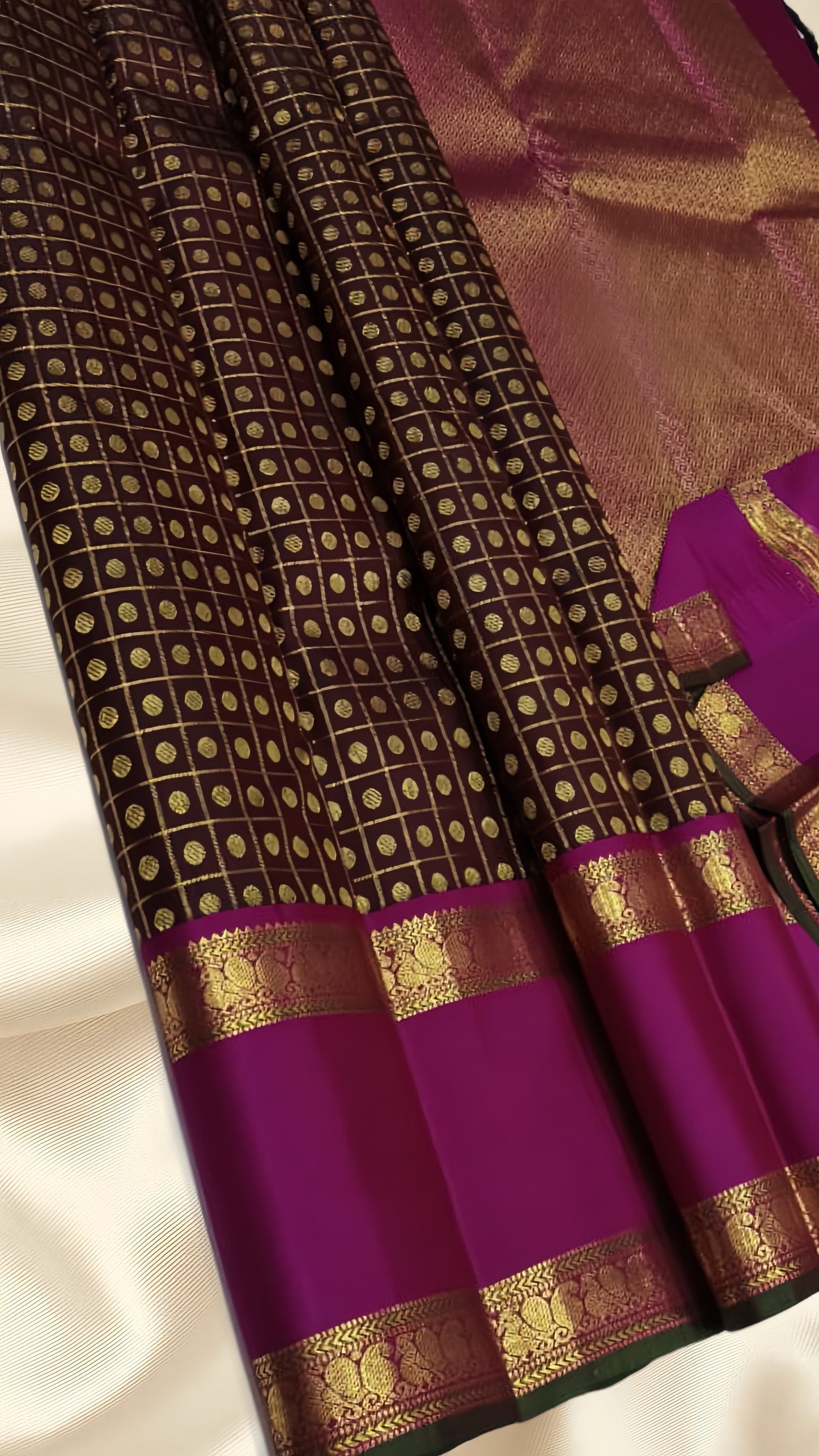 Samprada – Brown & Magenta Kanchipuram Pure Silk Saree with Rettapet Border & Zari Buttas