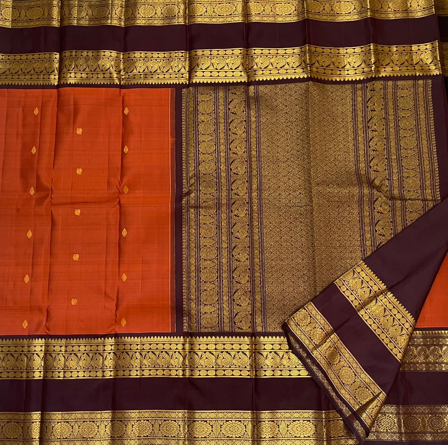 Rust Orange Mayil – Pure Korvai Kanchipuram Silk Saree
Grand jamuni Zari border rettapet &  pallu with rich traditional zari weaving
Silk Mark Certified, ships in 2 weeks blouse stitching available