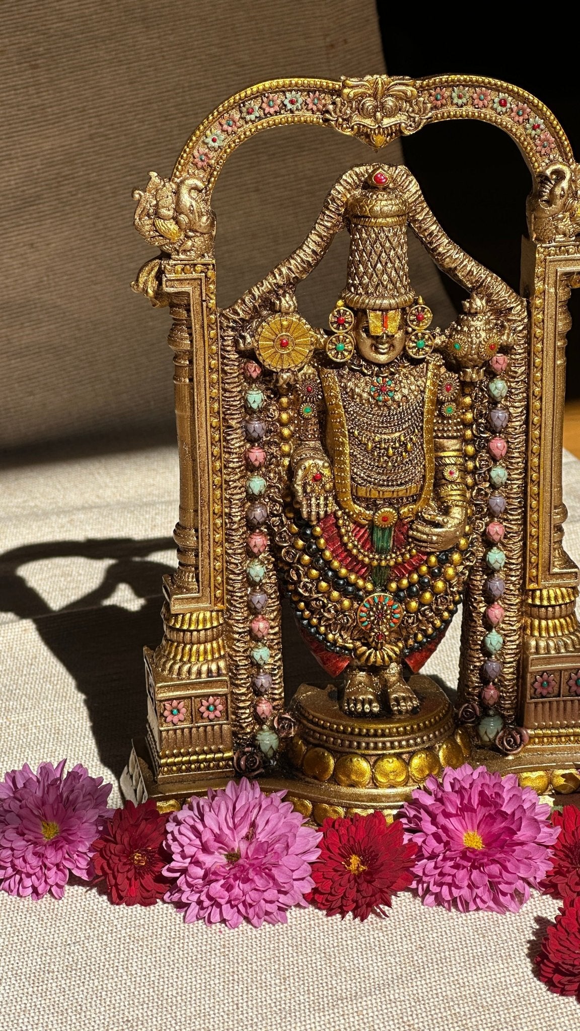 9” Brass Finish Marble Dust Idol ✨
Intricately Crafted with Fine Detailing
Elegant Brass-Toned Finish on Marble Dust
Perfect for Puja Rooms, Décor & Gifting
Auspicious Gift for Festivals, Weddings & Housewarmings