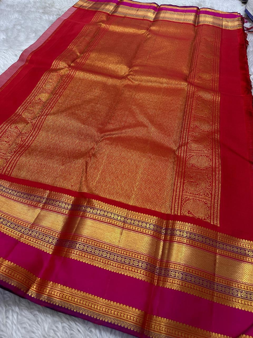 Sky Blue Vairaoosi — Pure Silk Kanchipuram Saree
Rani Pink Korvai Border & Red Brocade Pallu
Silk Mark Certified • Free USA Shipping • Ships in Two Weeks