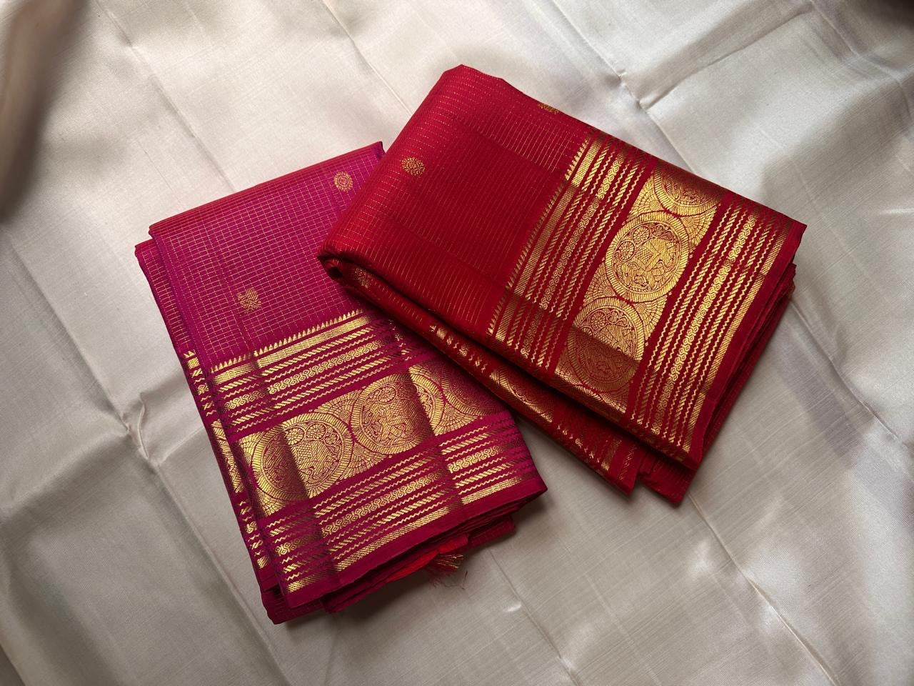 Fuschia Podi Kattam β Zari Checks Pure Silk Kanchipuram β¨πͺ
Fuschia Podi Kattam πΈ Pure Silk Kanchipuram Saree
All-over zari pinstripes & mini podi kattam checks β¨
Silk Mark Certified β
 | Fall & Pico Done β
Free Shipping within USA π | 2 weeks
