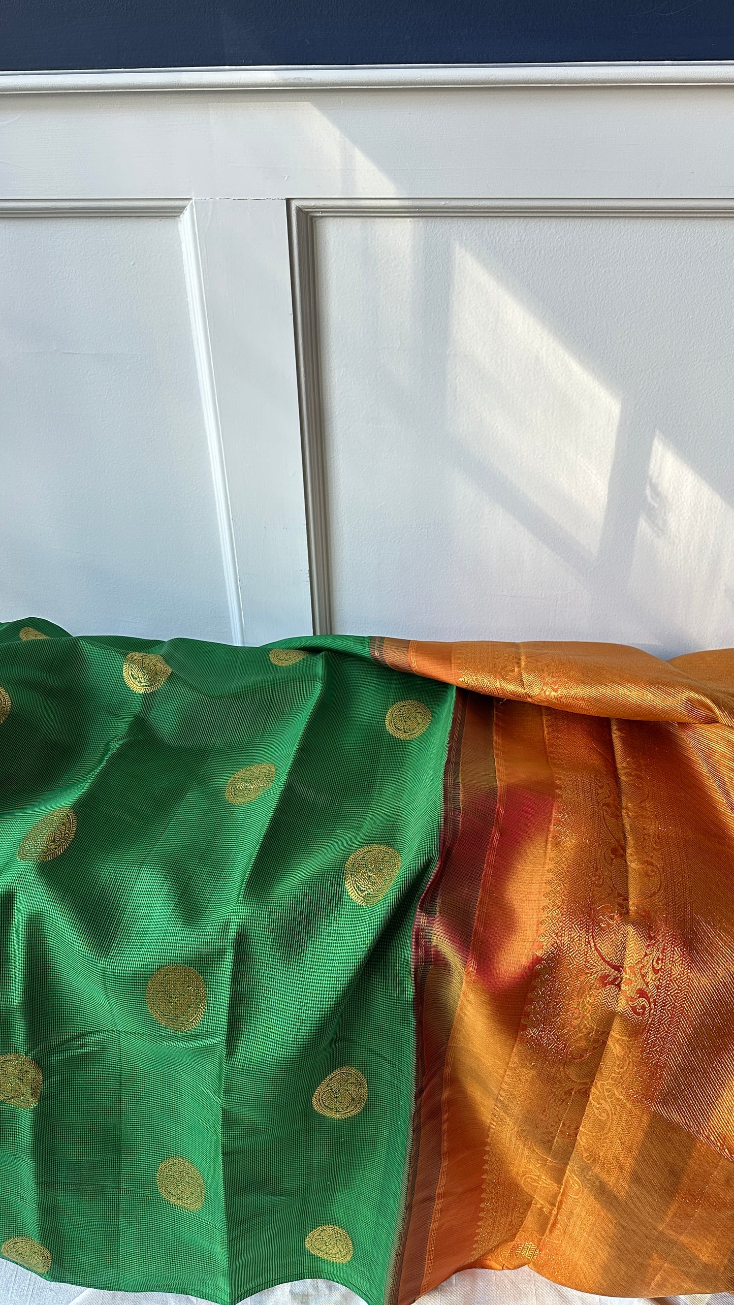 Tulasi – Forest Green Pure Kanchipuram Silk Saree with Micro Checks Podi Kattam & Contrast Rust Ornate Pallu (Silk Mark Certified, Handloom)
