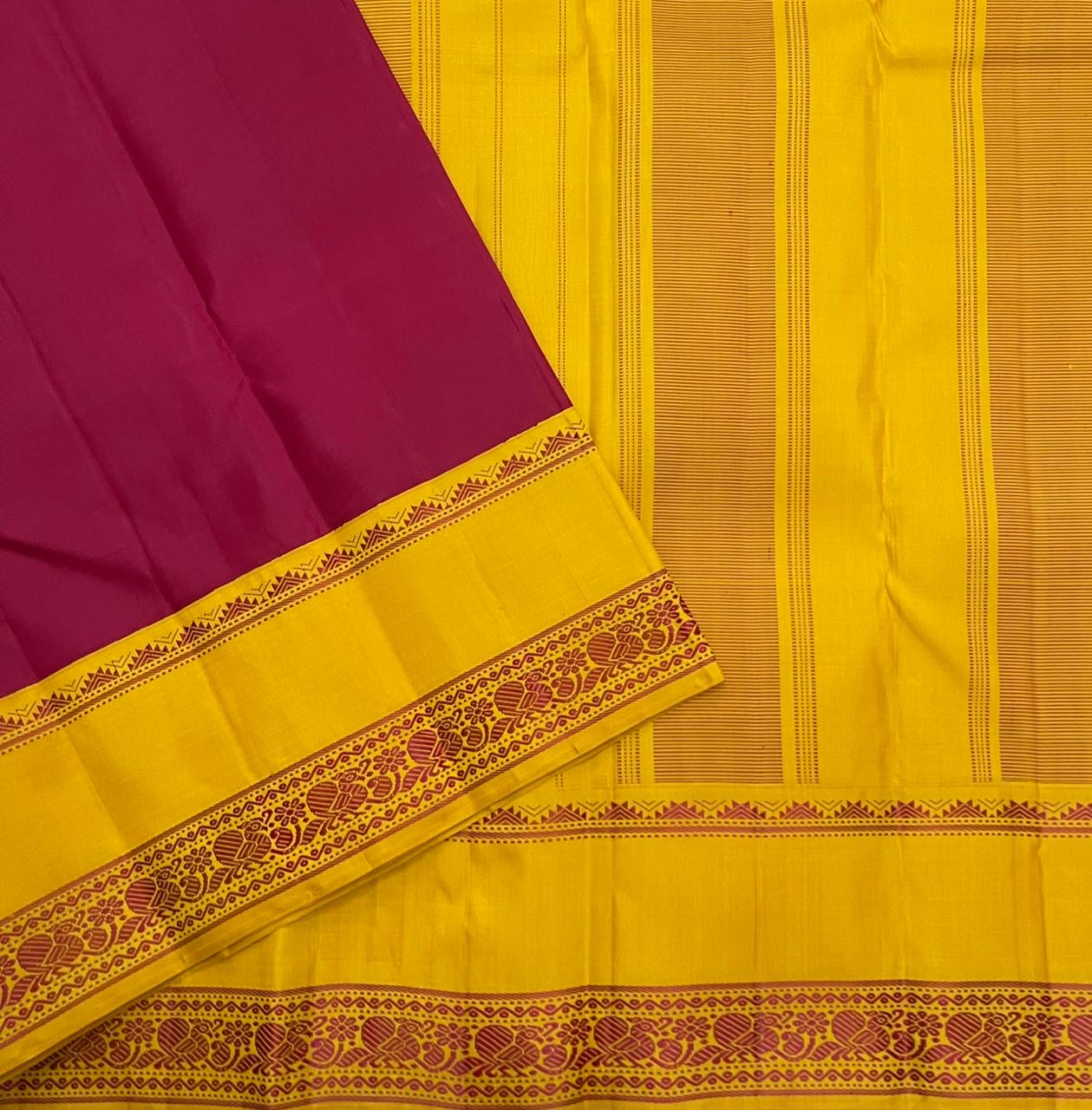 🌼 
Gopura Deepam – Pure Silk Kanchipuram
Bright red  Body • Turmeric-Yellow Korvai Border
Temple Gopuram & Pushpam Thread Motifs • Varisaipet Pallu
Contrast Yellow Blouse Piece Included
Silk Mark Certified ✅ • Ships in Two Weeks • Free USA Shipp