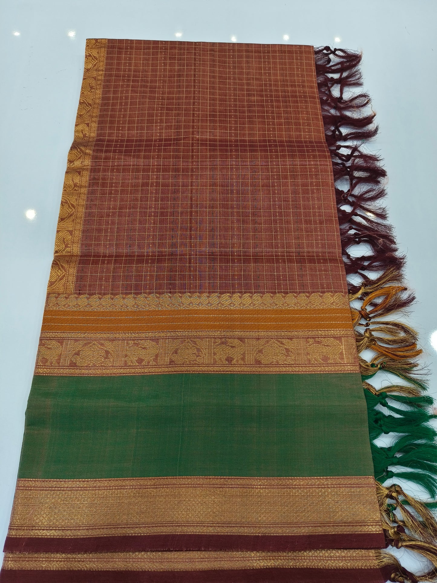 Silk-Cotton Dupatta — The Versatile Voni
Wear as a dupatta over Kurtis or as a graceful Half Saree langa bono
Handwoven | Lightweight | Elegant for Festive Styling