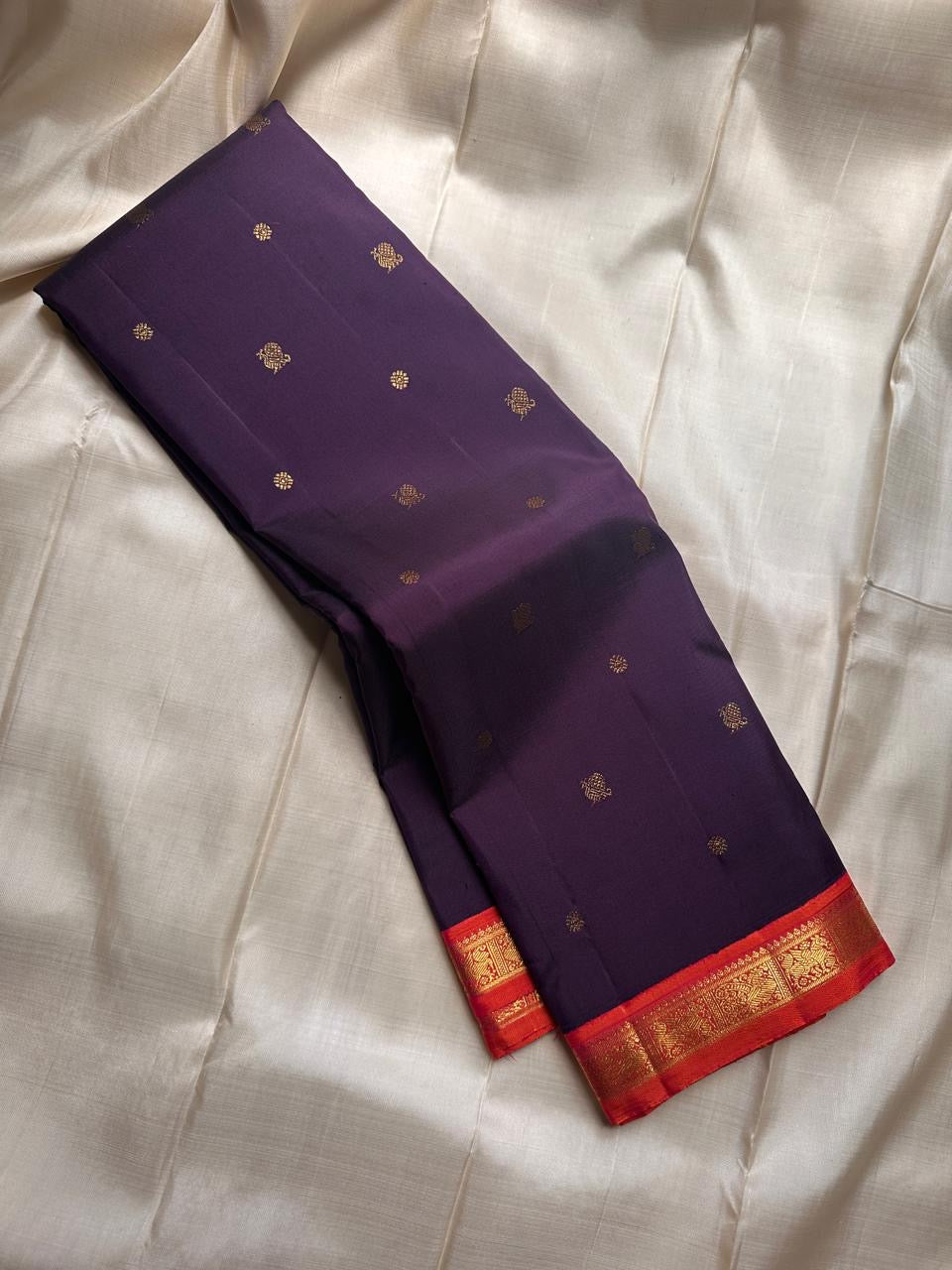 Aubergine &’Orange pure silk pure Zari 3g petite border Kanchipuram saree