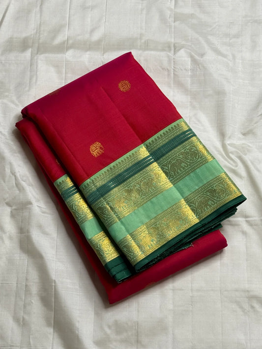 ✨ Tarakha — Rani-Pink & Mint-Pachai Korvai Kanchipuram ✨
Pure Silk | Gold Zari Surya Buttas | Mint Brocade Pallu | Contrast Blouse
Silk Mark Certified ✅ | Free USA Shipping ✅ | Ships in 1 Week ✅
