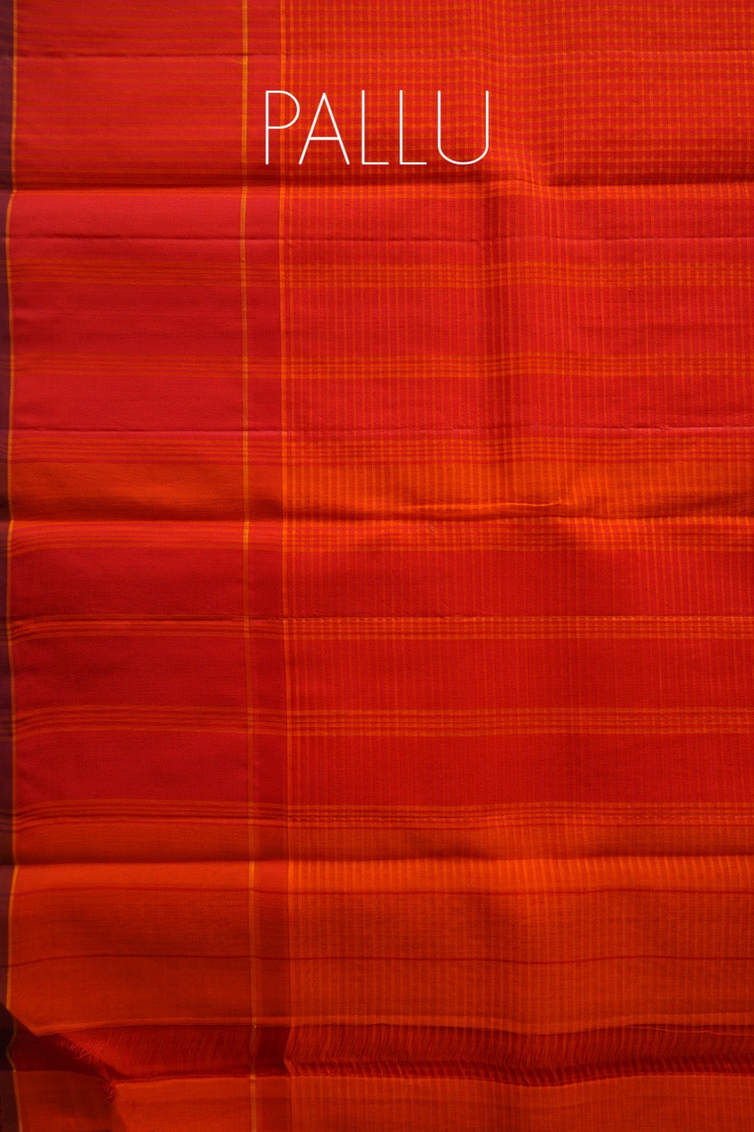 Koorainadu- Red - silk Cotton Saree – Lightweight & Lustrous
Breathable Cotton Warp with Rich Silk Weft
Perfect Balance of Comfort and Elegance
Ideal for Daytime Celebrations & Festive Wear
Silk Mark Certified | Fall & Pico Done | Ships in Two Weeks ✅