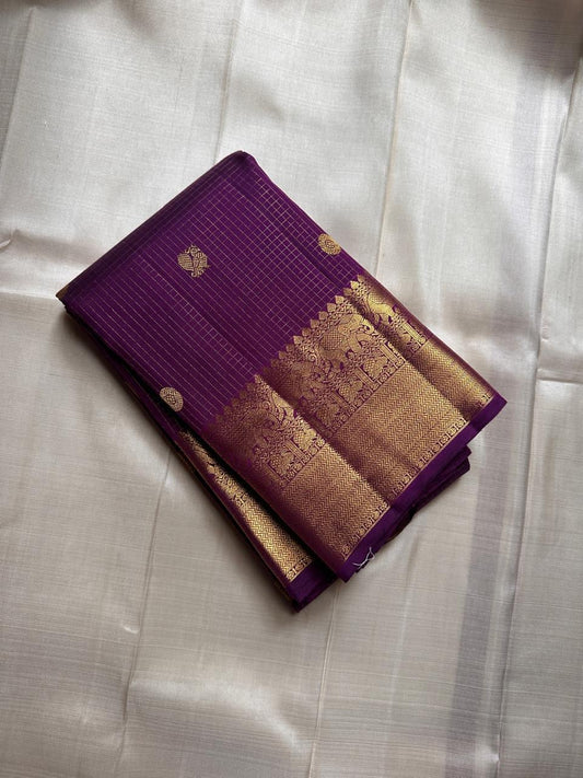 Subha Kattam — Pure Silk Kanchipuram Saree
Vadamalli purple saree with gold buttas & fine kattam checks ✨
Elephant zari borders, grand pallu, Silk Mark Certified ✅ • Free USA Shipping 🇺🇸 • Ships in 2 Weeks 🚚