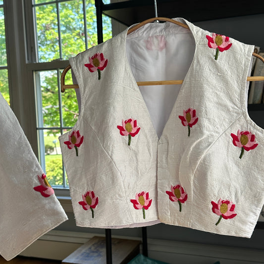 "Kamala" collection - pure raw silk sleeveless blouse embroidered with lotus motifs in white