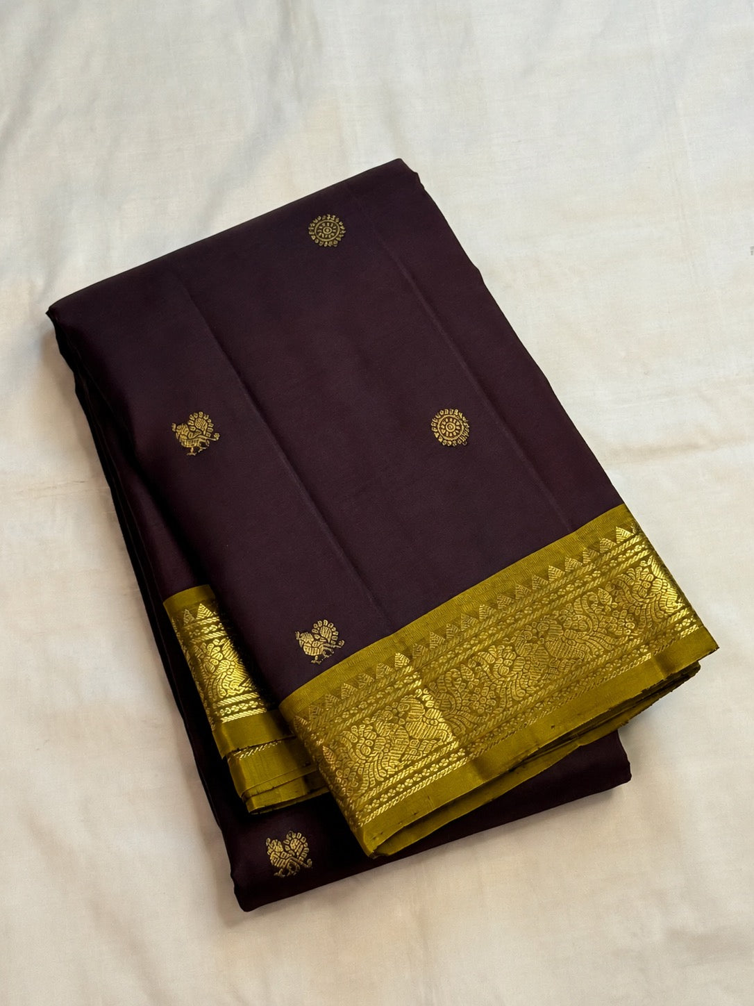 Aubergine brown Pure Silk Kancheepuram Butta saree with olive gold zari border, detail view 3
