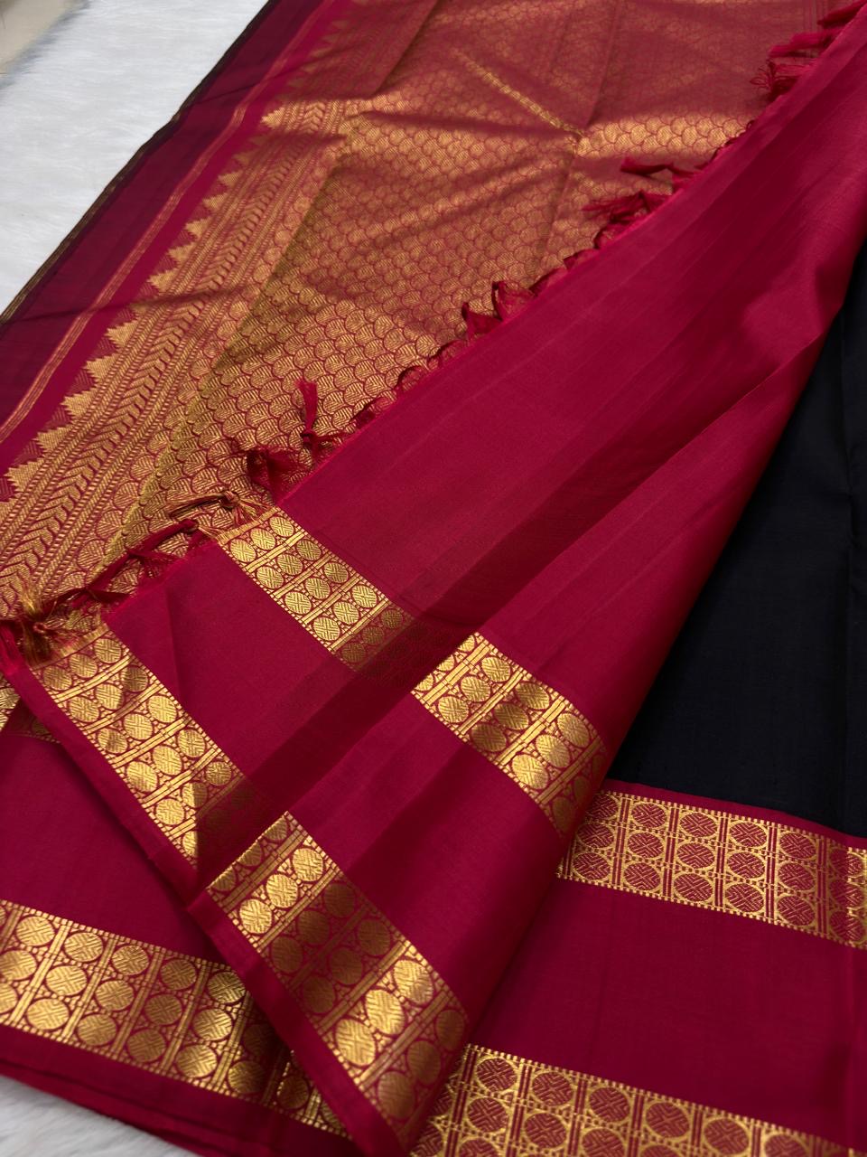 Ganga Jamuna border on black Pure Silk Kanjeevaram saree - Idam Living