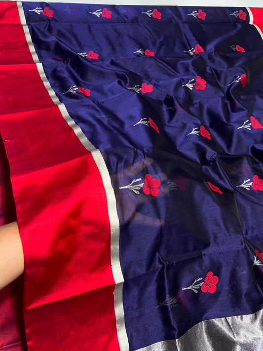 Navy blue handwoven Pattu Silk Chanderi saree