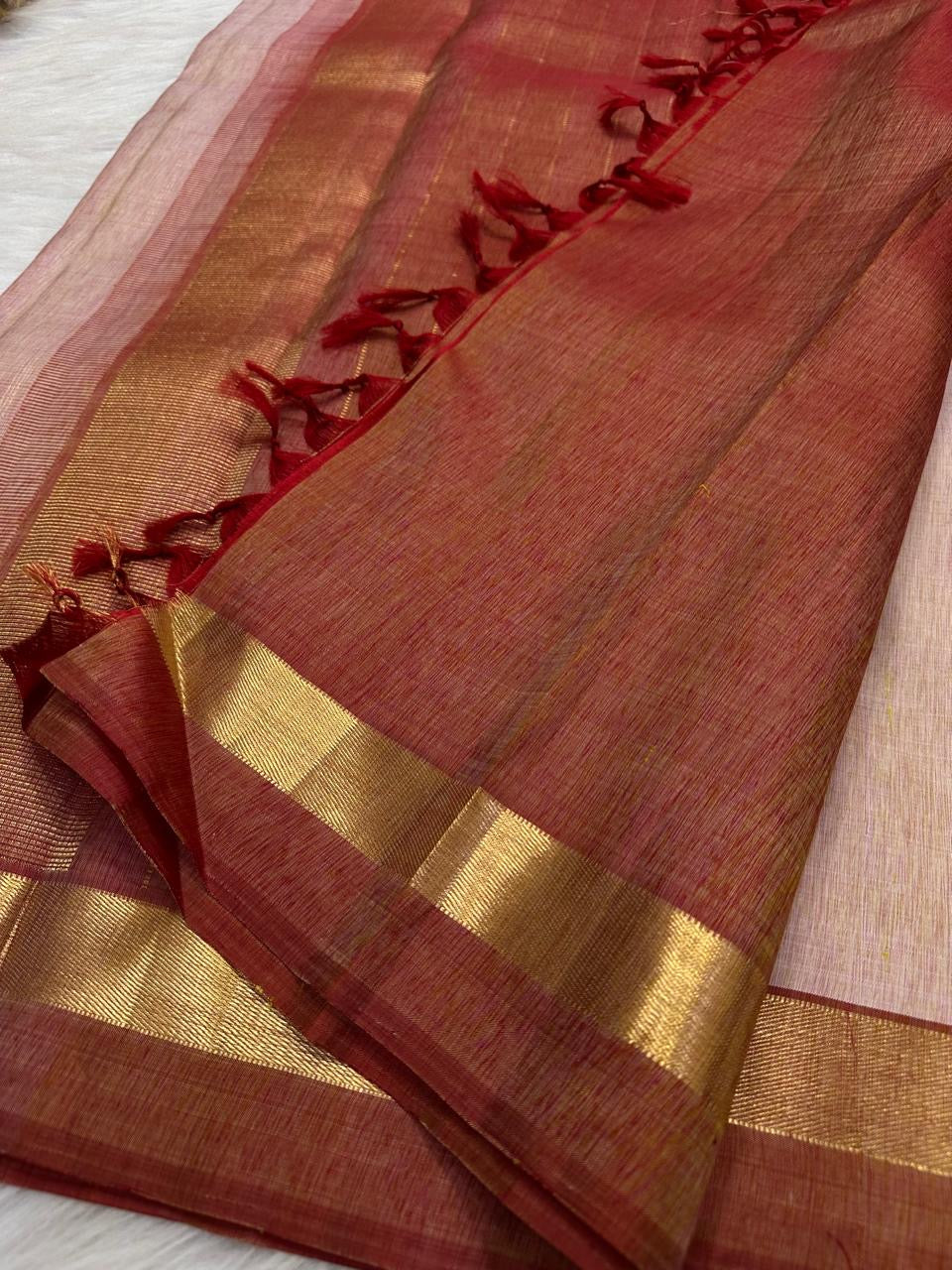 Blush Pink Handwoven Pure Silk Kanjeevaram Saree with Plain Body and Deep pink Zari Border