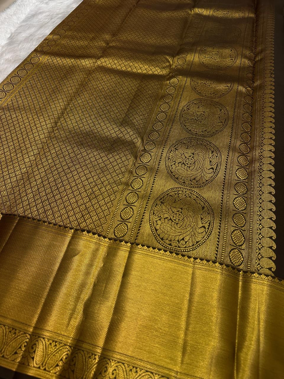 Chocolate Brown Handwoven Pure Silk Kanchi Pattu Saree with Vairaoosi and Gold Zari Border