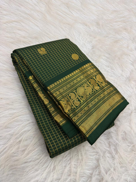 Green Lightweight Kanjipuram saree with Mayil pallu
