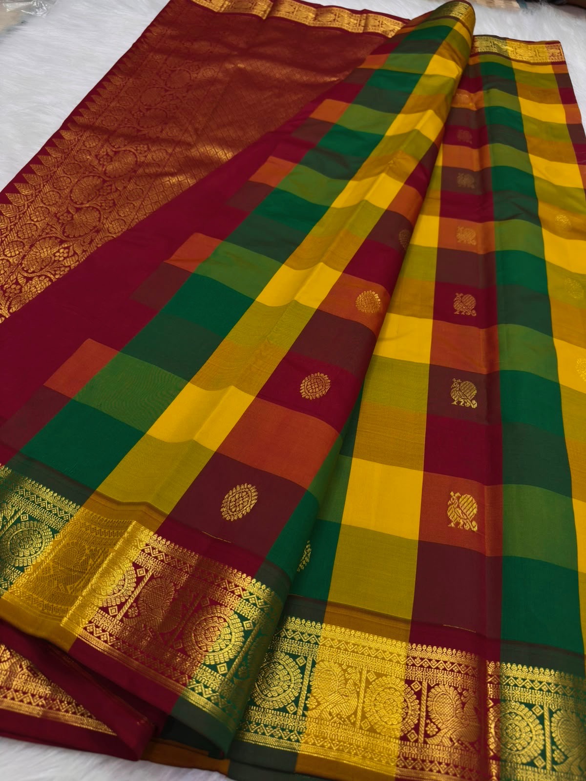 Multicolour Paalum Pazhamum Kattam Lightweight Pure Silk Kanchipuram Saree with Arakku Zari Border – contrast pallu spread