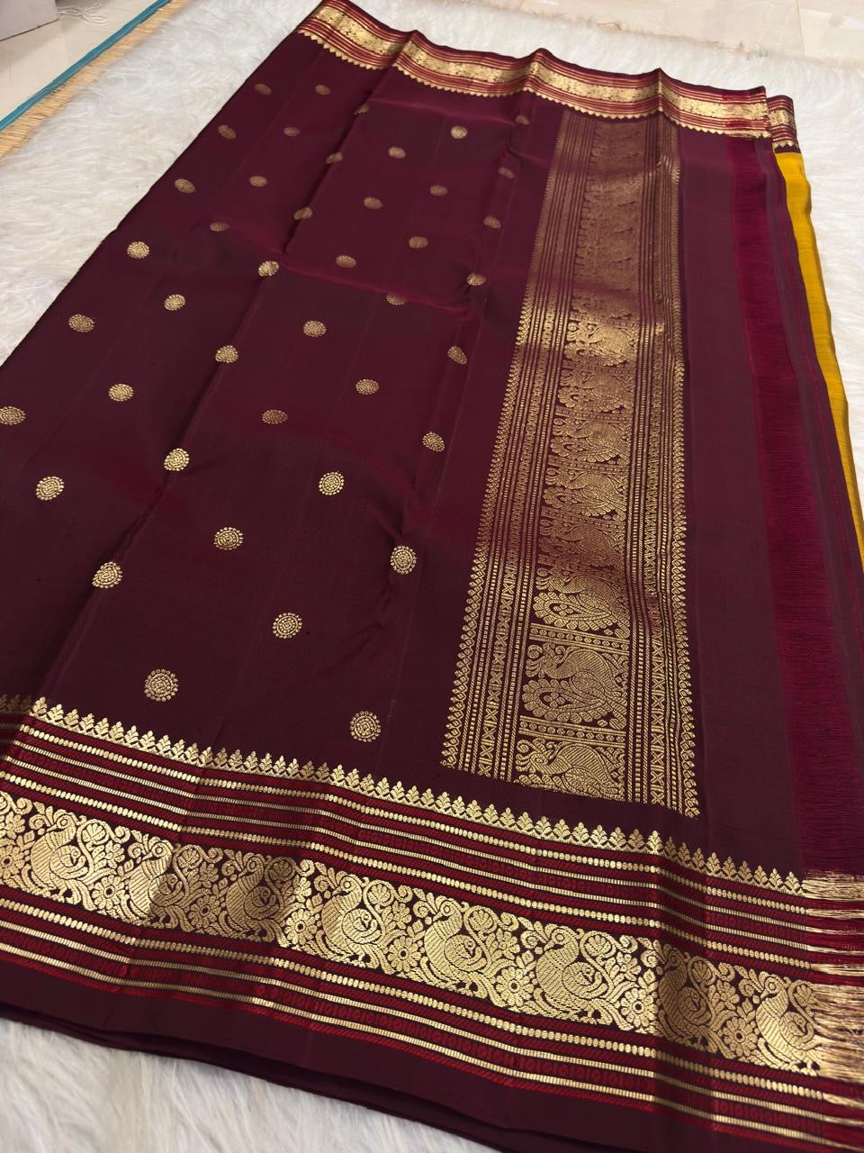 Harvest Gold Handwoven Pure Silk Kanchipuram Butta Saree with Maroon Border – view 6