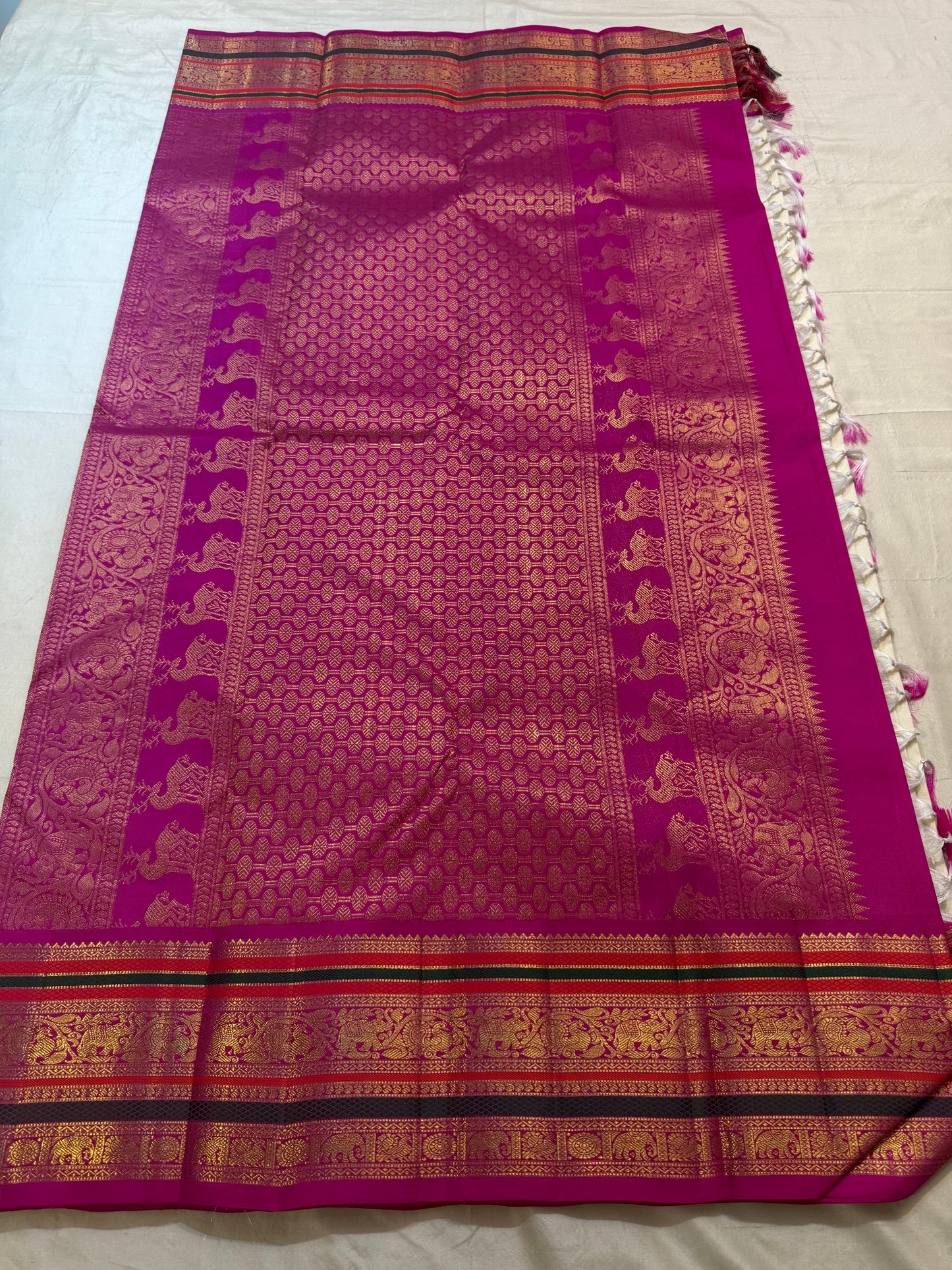 Ivory and Gold Handwoven Pure Silk Kanchipuram Saree with Magenta Varisaipet Border