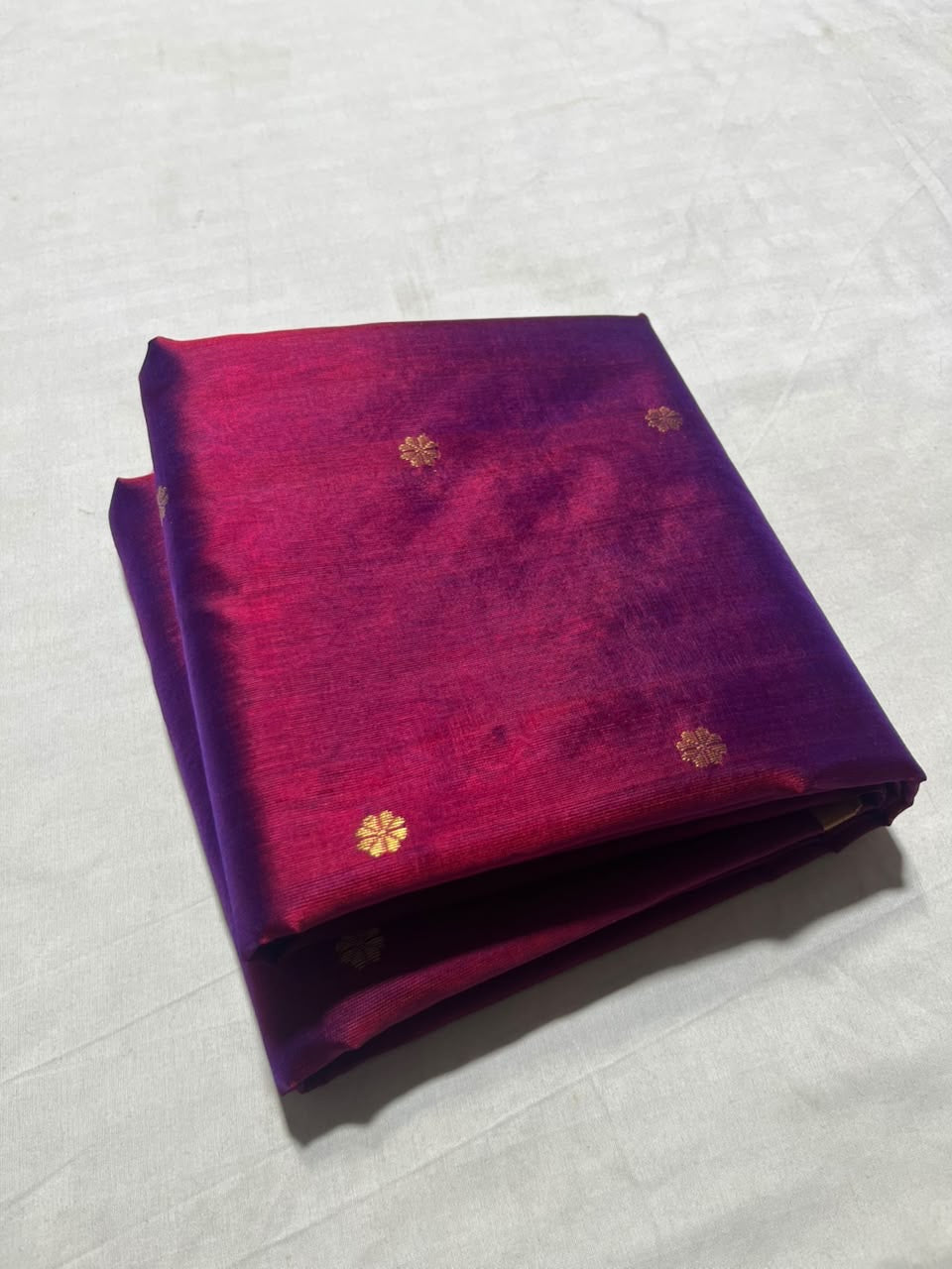 Amethyst Magenta Gold Pallu Pattu Silk Chanderi saree, pallu closeup