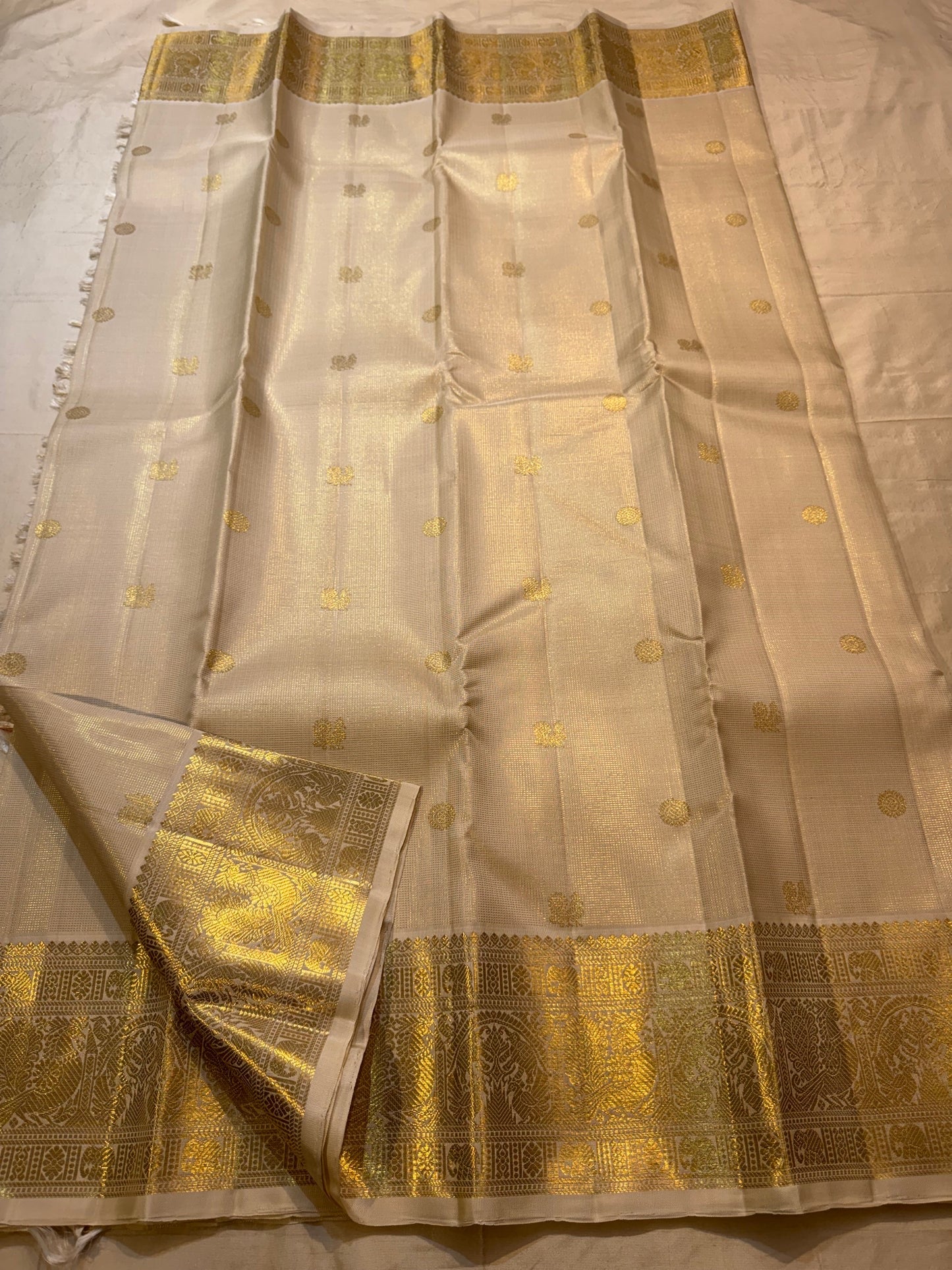 Luminous Ivory-Gold Pure Silk KanchiPattu Zari Kattam Saree - heritage zari border detail