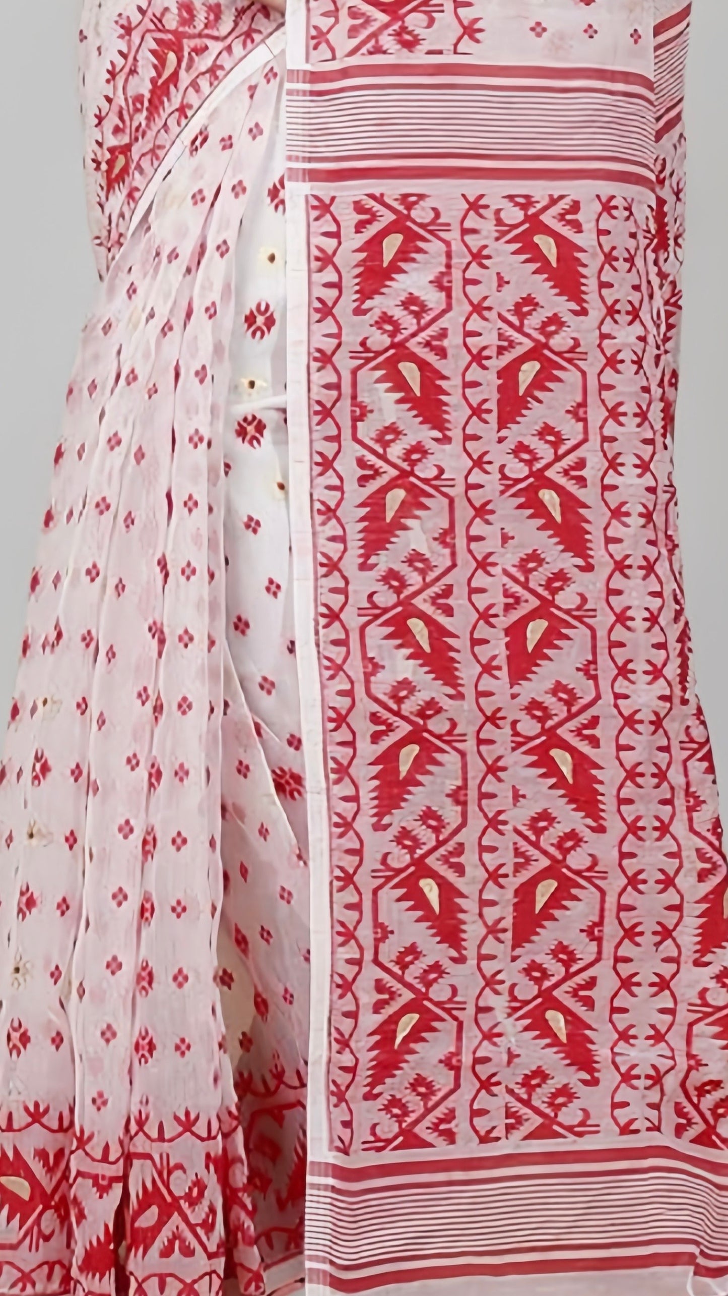 pure cotton silk jamdani saree folded styling with blouse piece