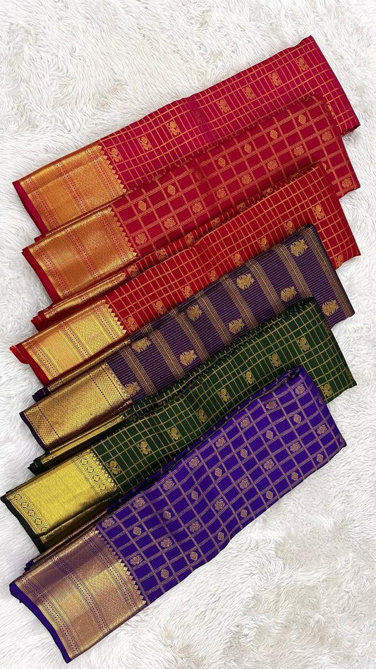 Close view of Zari Kattam body showing Gandaberunda Butta on royal blue Kancheepuram silk