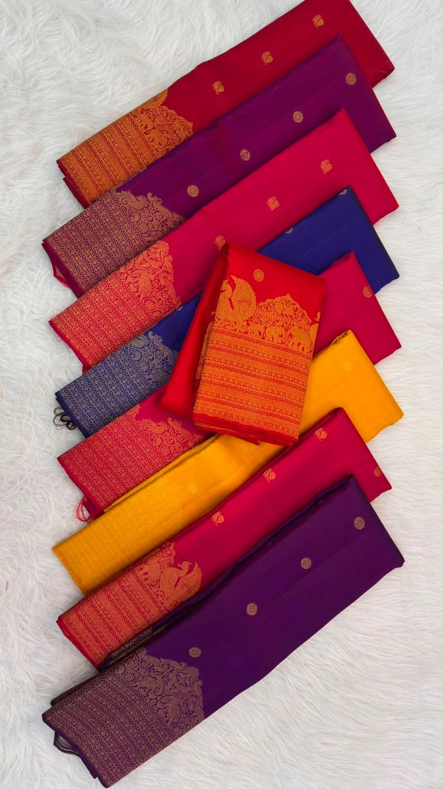 Royal Purple Kanjipuram silk saree pure silk and Silk Mark certified detail, handwoven in Kunnam village