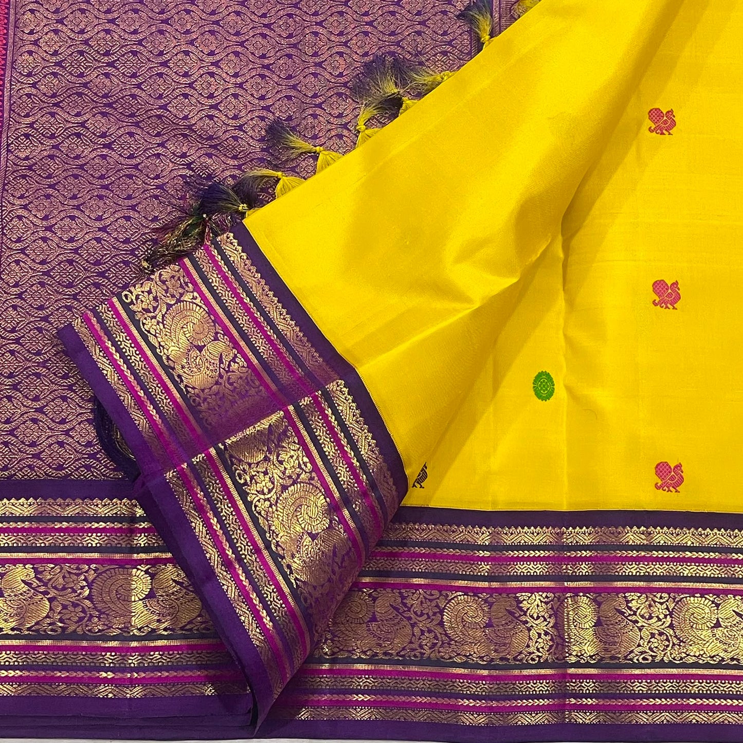 Turmeric Yellow pure silk Kanchipuram saree — two-gram zari detail