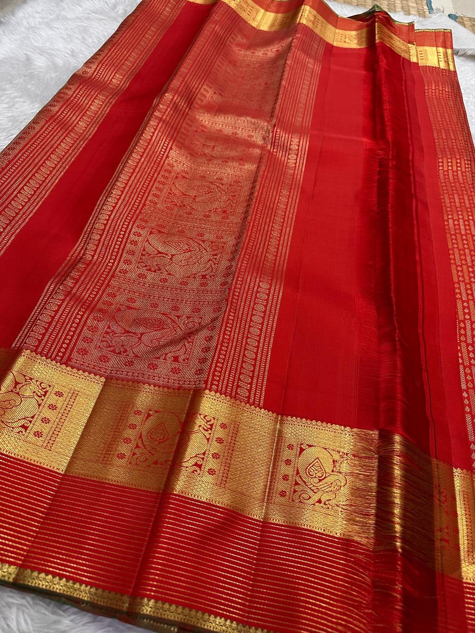 Vermilion Red Handwoven Pure Silk Kanchipuram Saree with Gaja Elephant Border