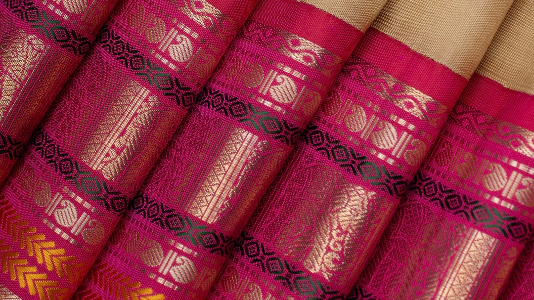 Varisaipet Kanchipuram silk saree border with repeated multi-band woven lines