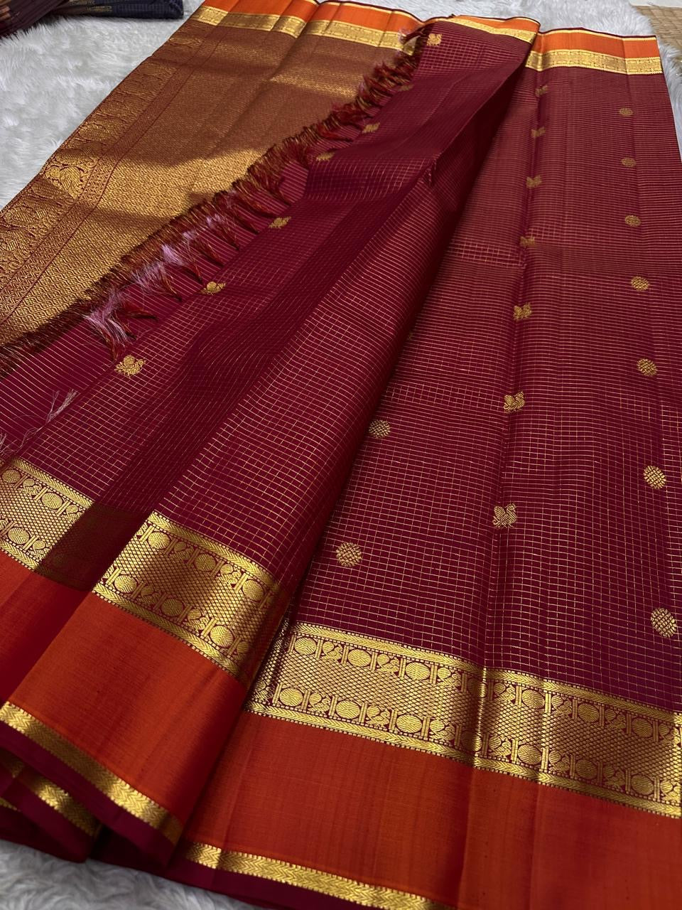 Maroon Pure Kanchipuram Silk Saree – Zari Kattam with Traditional Gold Zari Border