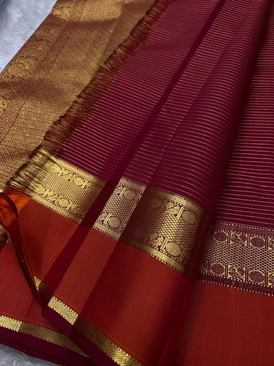 Maroon Pure Kanchipuram Silk Saree – Zari Kattam with Traditional Gold Zari Border