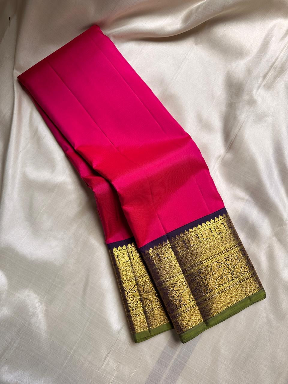 vibrant bright fuschia pink , purple vanasringaram border with a green  selvedge !