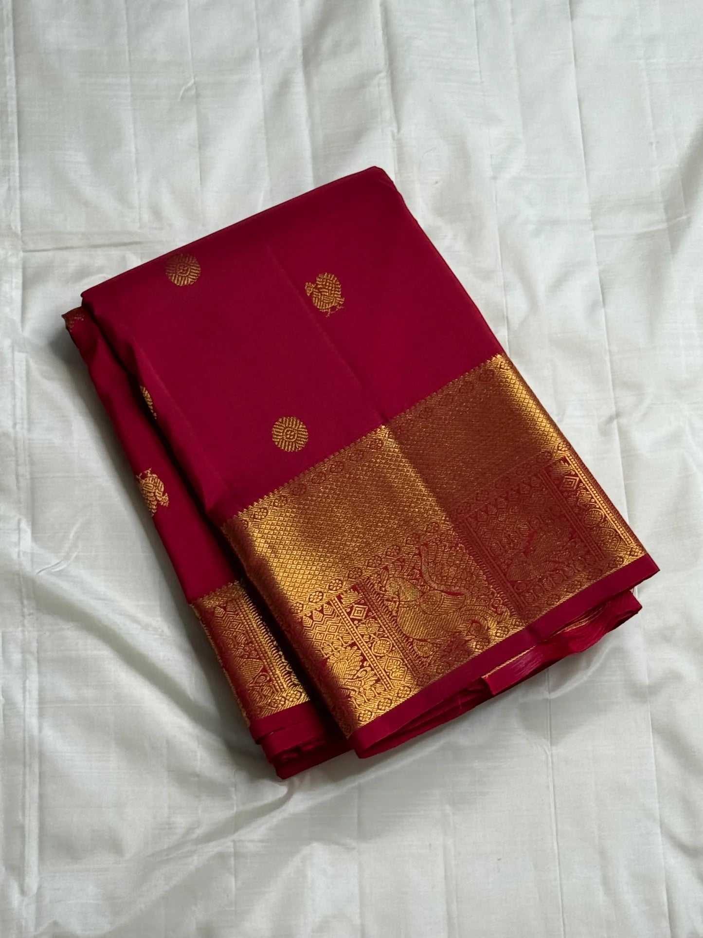 Vermillion Glory — Deep Red • Pure Silk Kanchipuram Saree
Gold zari buttas with grand peacock borders & brocade pallu
Silk Mark Certified • Free USA Shipping • Ships in Two Weeks ✅