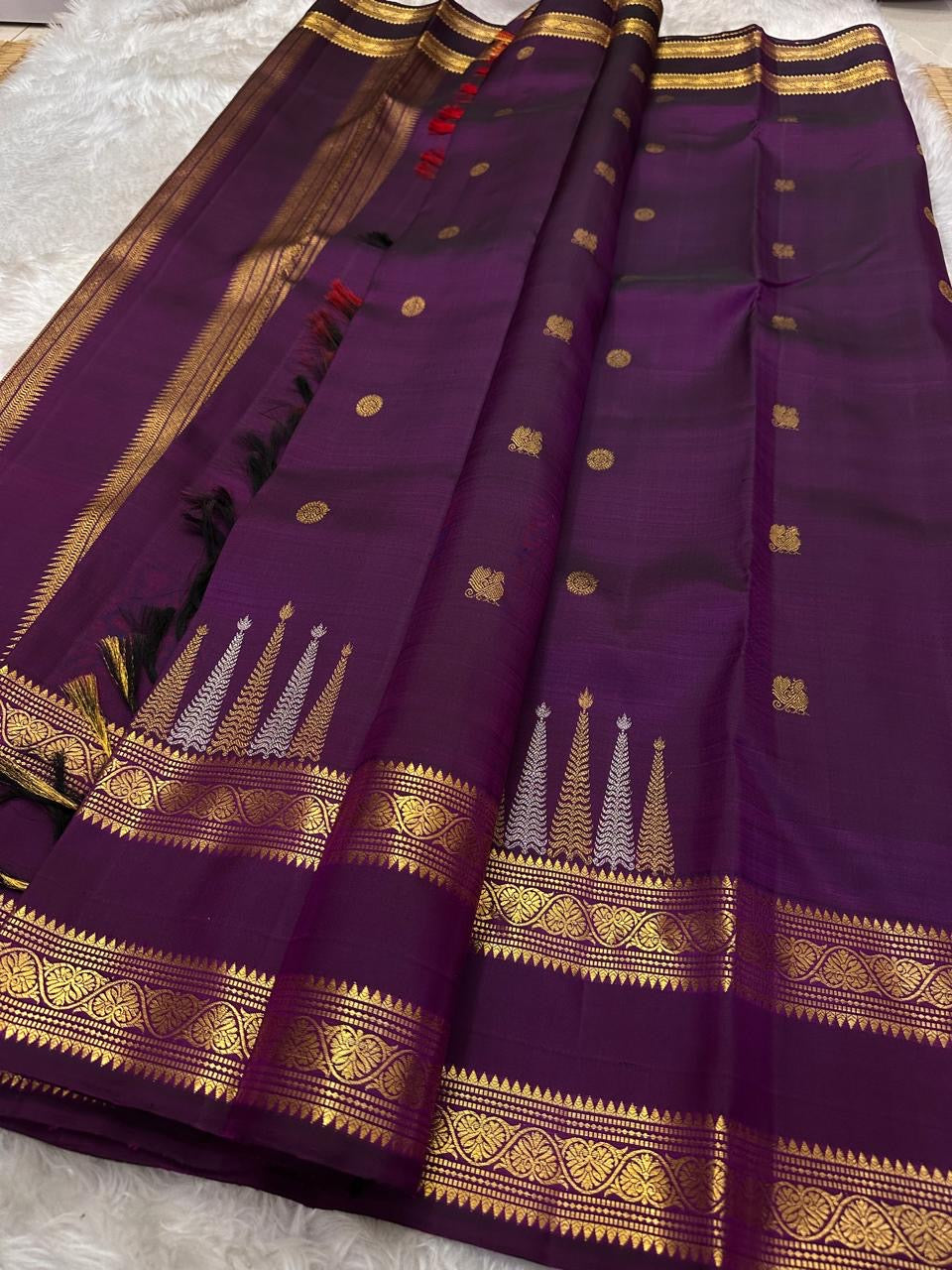Nalini 💜✨
Deep Purple shot with magenta Pure Silk Kanchipuram Saree
Sonarupa Silver Butta & Rettapet Border
Thangam Velli Pallu with Timeless Elegance
Silk Mark Certified | Blouse fabric Attached | Free USA Shipping