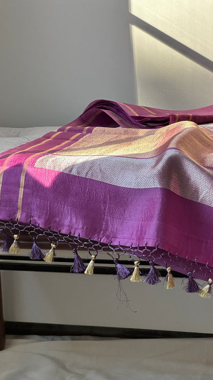 Pure silk kora Banarasi in kaduva weave - mauve