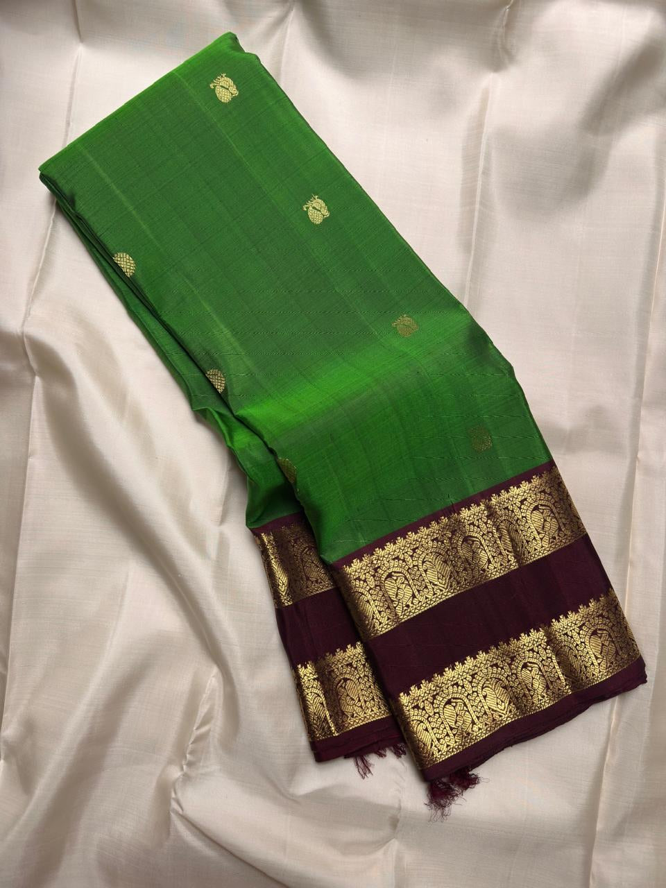 Emerald Green and Deep Plum Rettapet pure silk Kanjeevaram saree, handwoven by Idam Living – view 1
