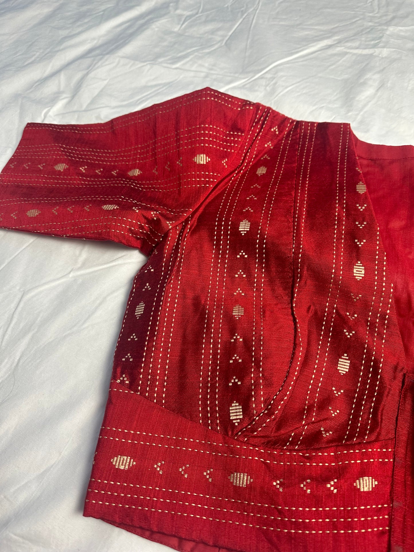 Kaantha silk blouse in red