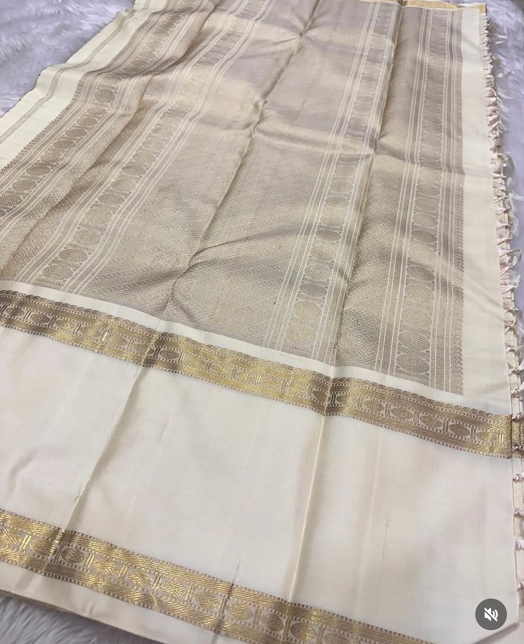 Sathia – A Radiant Ivory Kanchipuram Silk Saree with Zari Checks, Rettai Pet Rudhraksham Borders & a Grand Pallu Woven in Sacred Rudhraksham Motifs