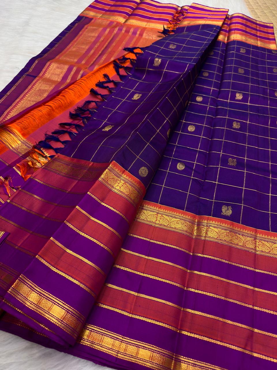 Royal Purple pure silk Kanjivaram saree, Varisaipet weave with Rani Pink border — pallu detail