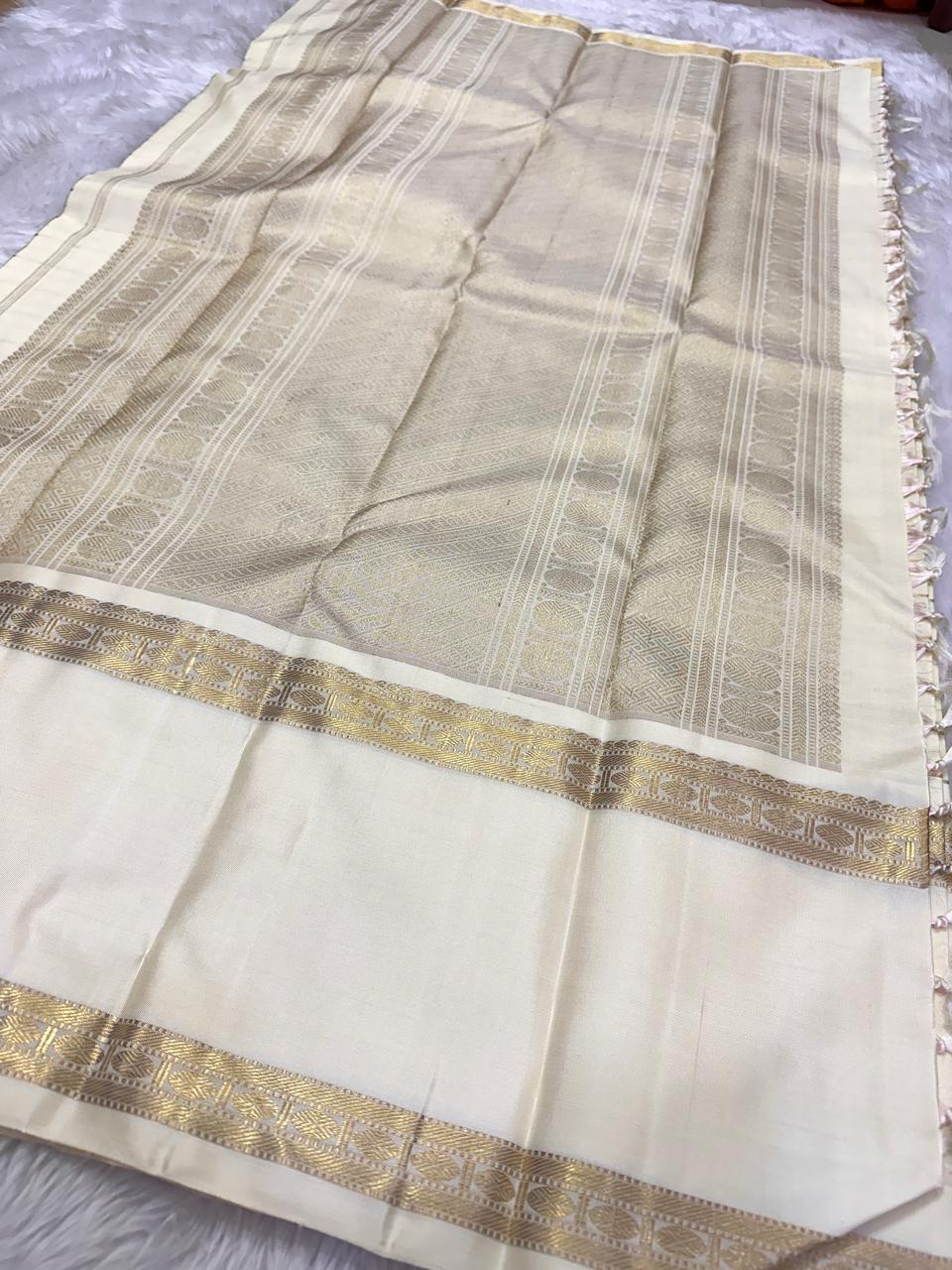 Swarna Kattam — Pure Silk Kanchipuram Saree
Ivory–gold body with zari kattam checks & rich pallu ✨
Silk Mark Certified • Ships in Two Weeks • Free Shipping within USA