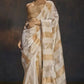 Ivory Cream Chanderi Saree 🌼✨ – Handwoven Gold Zari
Delicate ivory cream pure Chanderi with sona roopa (gold & silver) gold & silver) zari border for understated elegance.
Rich woven pallu with-textured gold zari adds festive charm.
Onam perfection