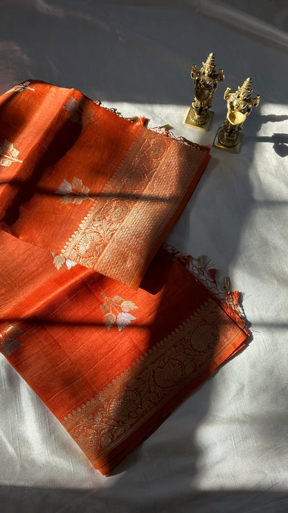 Pure silk kora Banarasi in kaduva weave - Amber