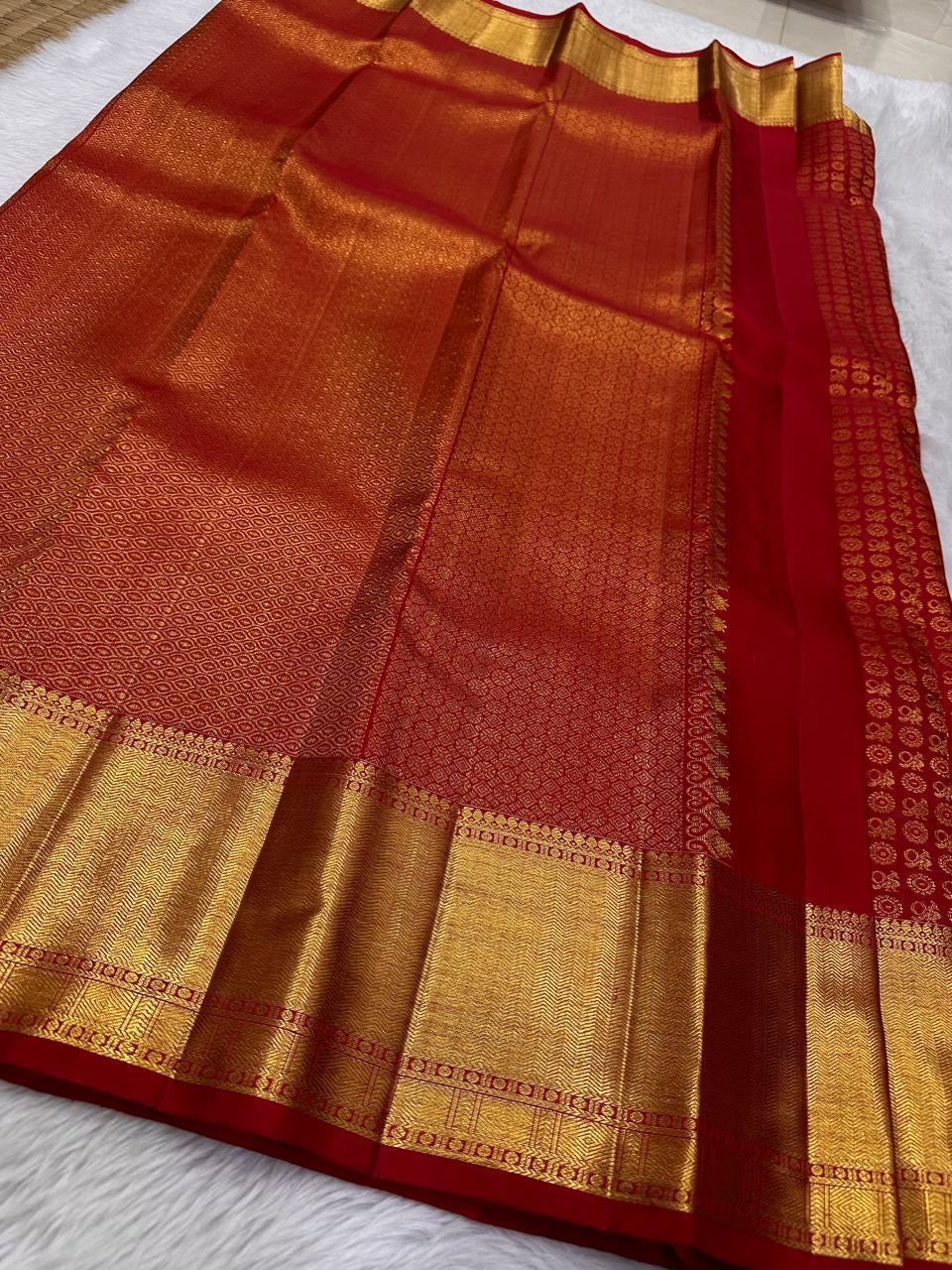 Tara – Red Kanchipuram Pure Silk Saree ✨
Woven with Pure 3G Zari buttas Throughout
Deep Roja-Red Body with Golden Zari Buttas
Broad 3G Zari Border with Traditional Weave
Silk Mark Certified | Free USA Shipping