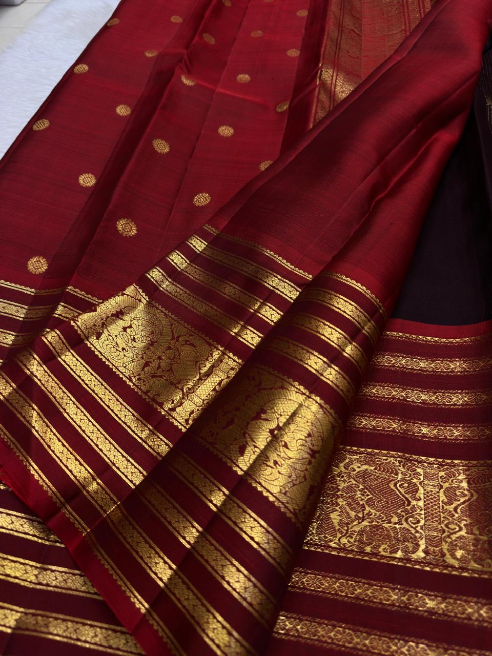 Deep plum and Arakku red Varisaipet Kanchipuram silk saree with blouse piece